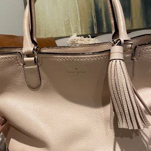 Light Pink Kate Spade Purse. Beautiful bag minimum wear. Just like new